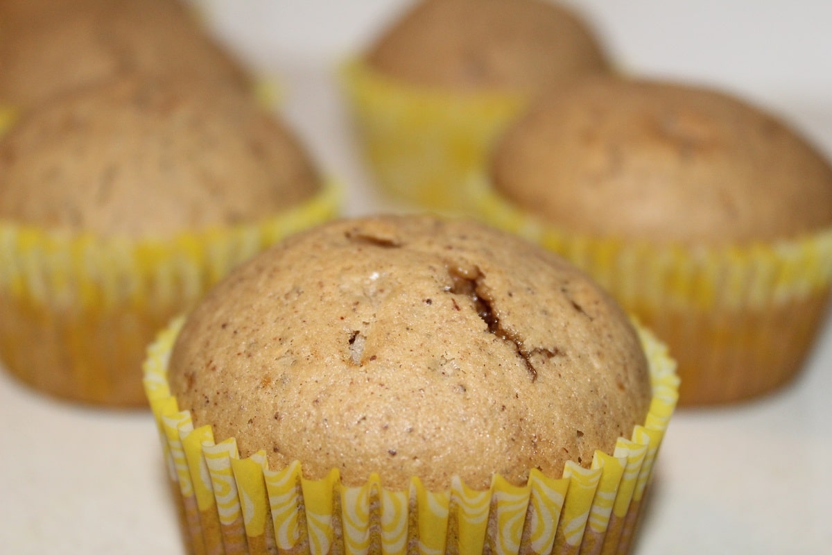 Why Do Cupcakes Crack on Top? (And How to Prevent it) - Fond of Baking